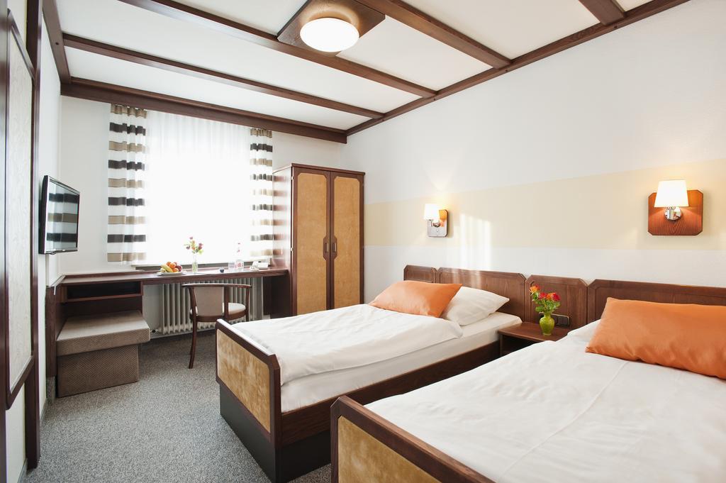 Hotel Kaeferstein Garni Nuremberg Room photo